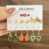 Set de aretes de varios diseños
