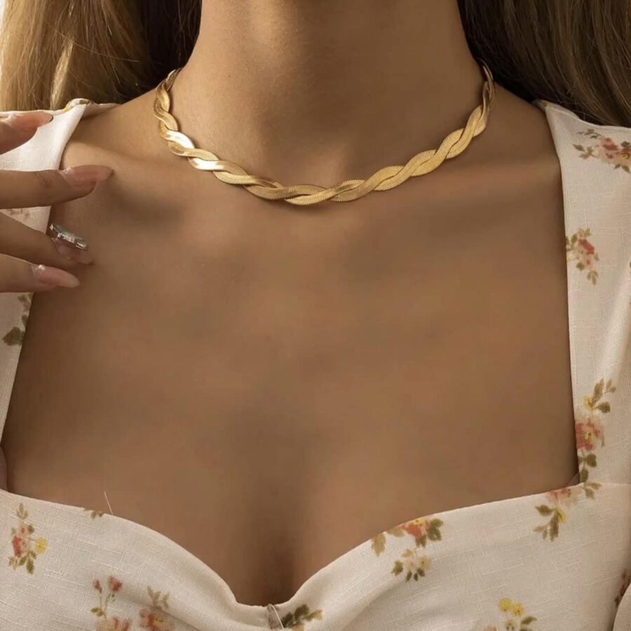 Collar con cadena gruesa