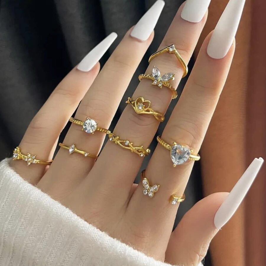 Set de anillos bohemios de flores y mariposas