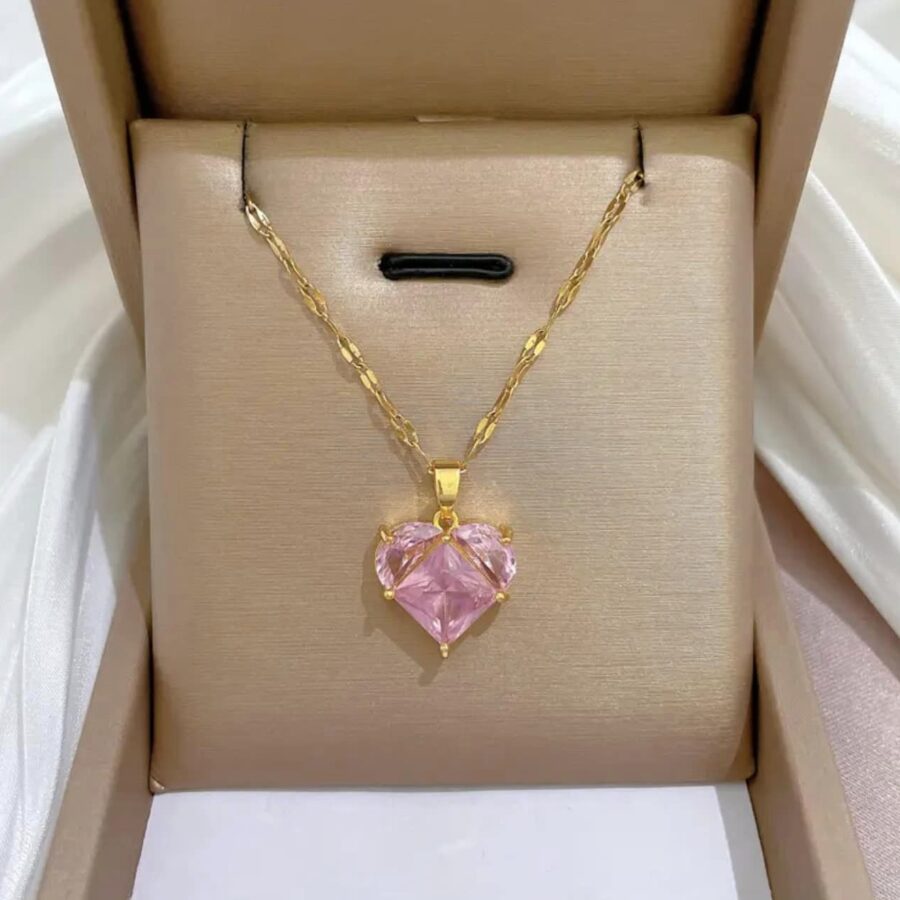 Collar de corazón Rosa.