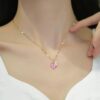 Collar de corazón Rosa.