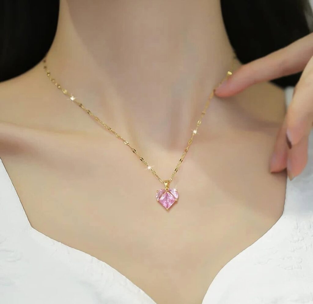 Collar de corazón Rosa. - Imagen 3