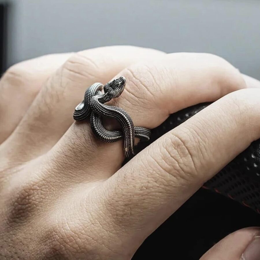 Anillo de Serpiente Black