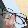 S2168efc48d7144f08f40b3642f052545J Transparentes Nicolle