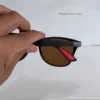 Wayfarer Three modelo F.