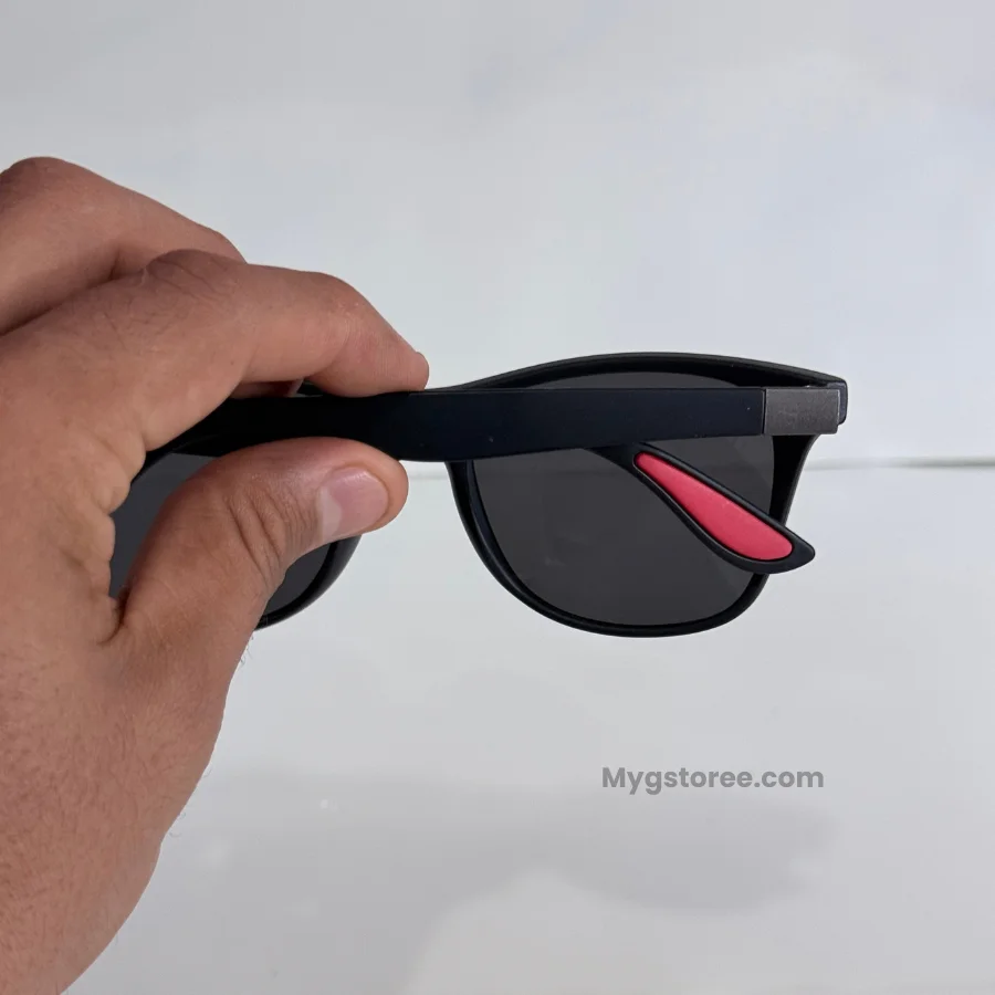 Wayfarer Three modelo F.
