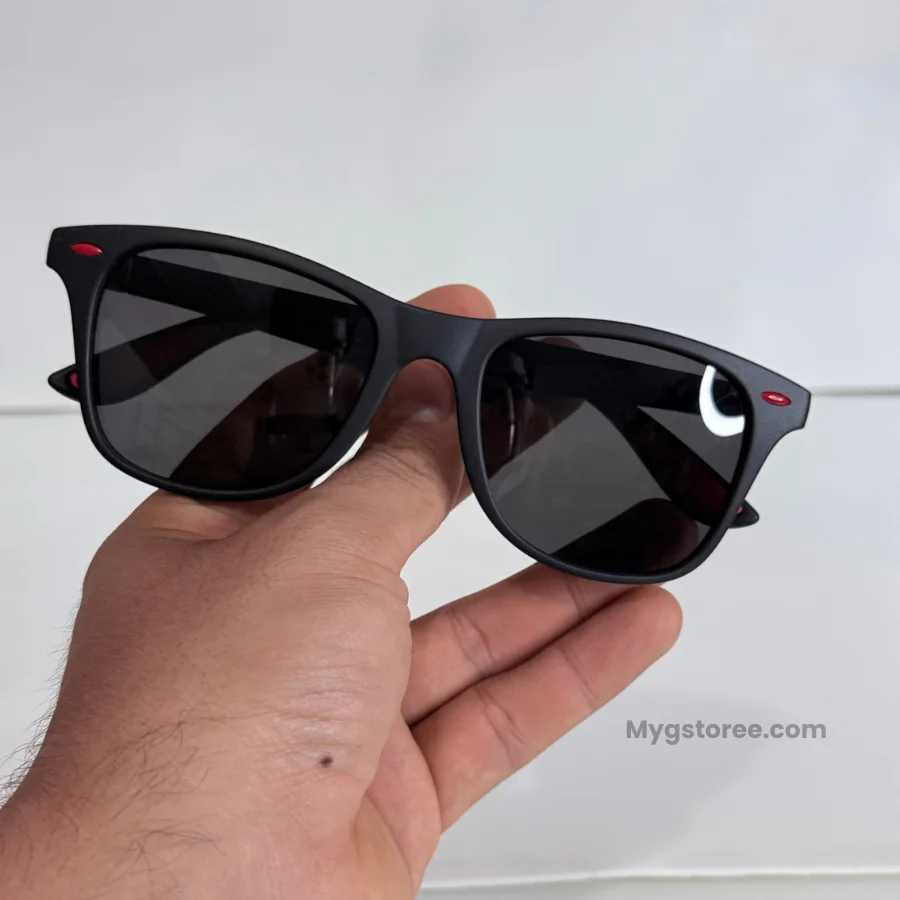 Wayfarer Three modelo F.