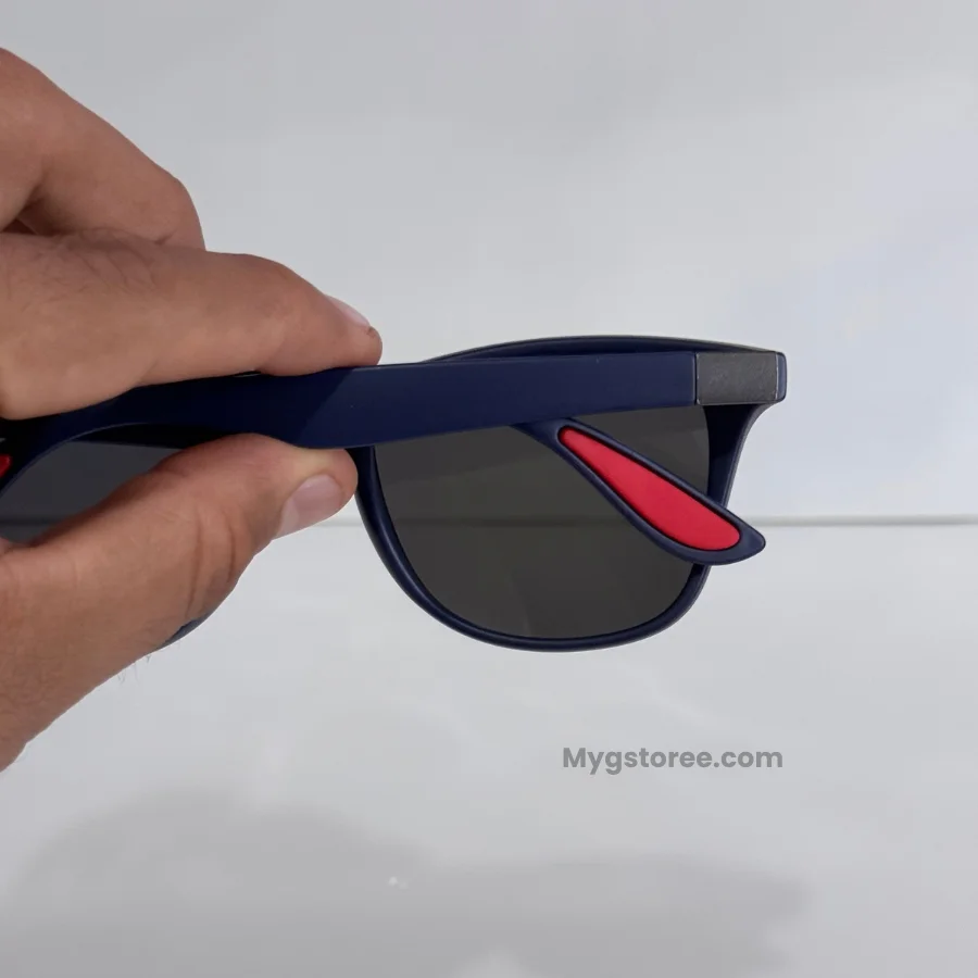 Wayfarer Three modelo F.