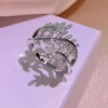 Anillo ajustable con diseño de plumas de Princesa