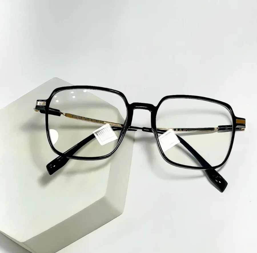 72 (1) Luxe Two